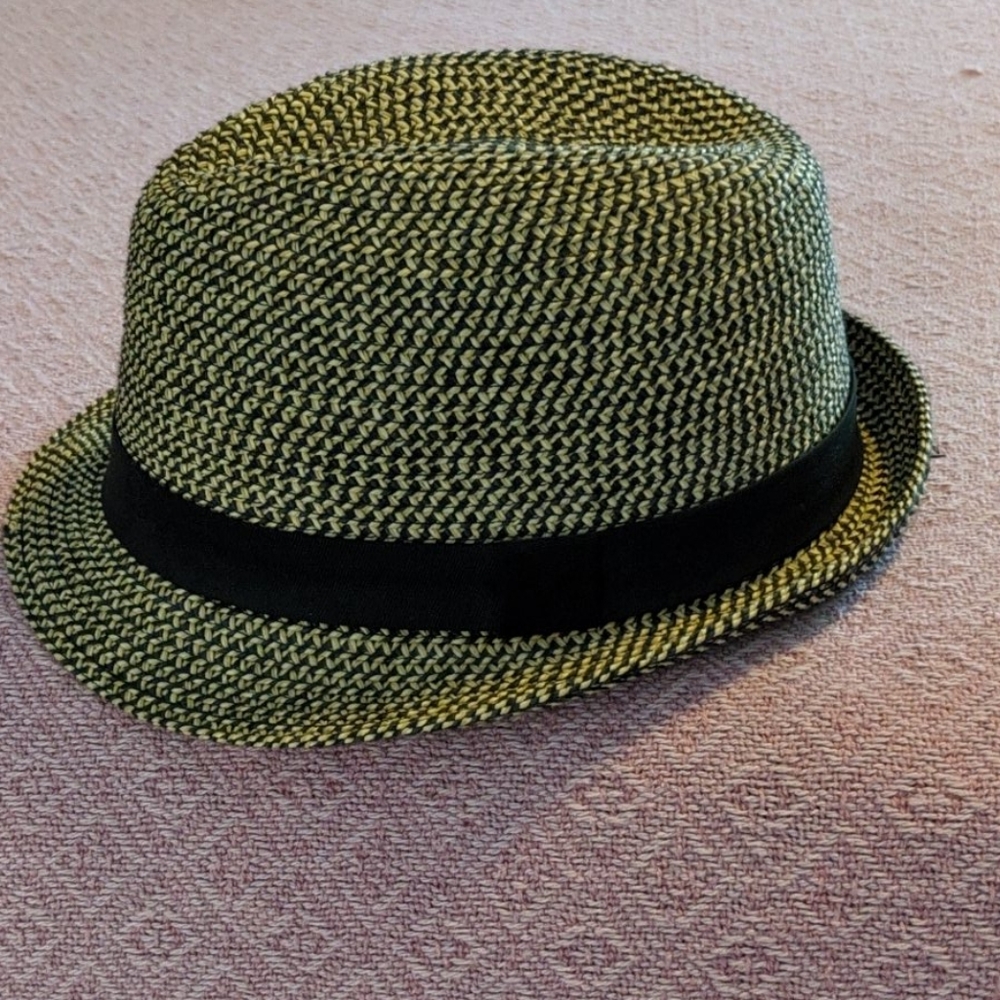 Trilby hat